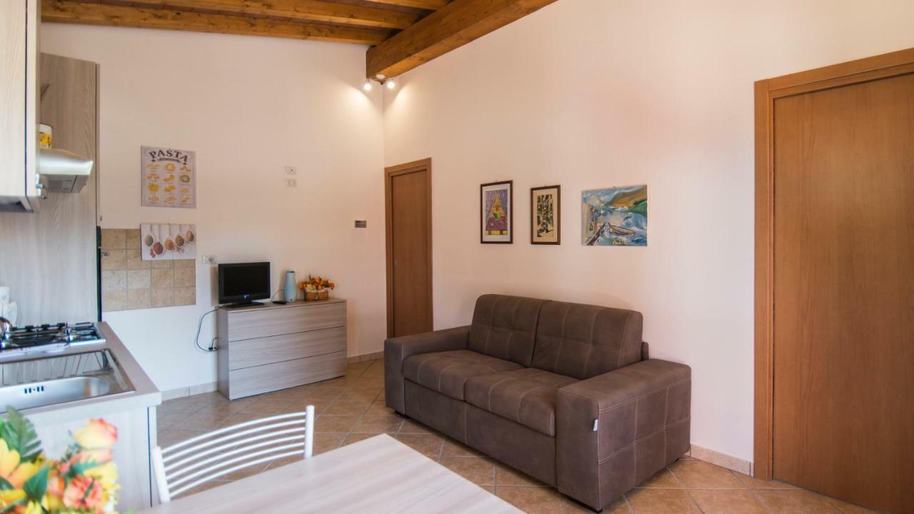 Appartamenti La Casina Porto Azzurro Exterior foto
